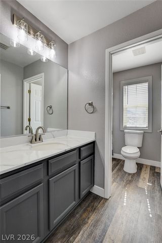 10202 Deep Glen Street, Las Vegas, NV 89178