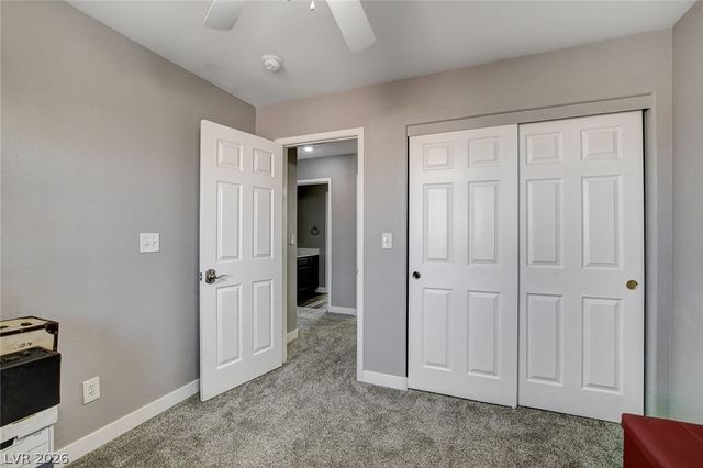 10202 Deep Glen Street, Las Vegas, NV 89178