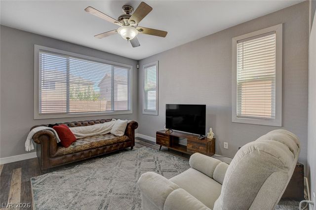 10202 Deep Glen Street, Las Vegas, NV 89178