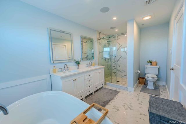 3810 Greentree Drive, Oceanside, NY 11572