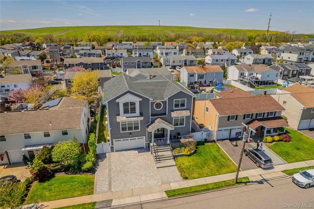 3810 Greentree Drive, Oceanside, NY 11572