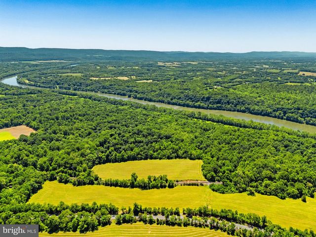 16318 CANAL RD, Sharpsburg, MD 21782