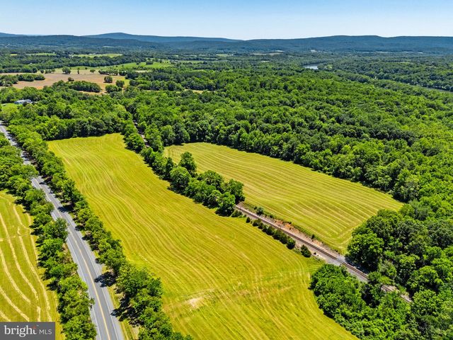 16318 CANAL RD, Sharpsburg, MD 21782