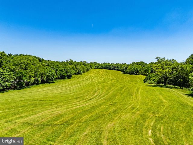 16318 CANAL RD, Sharpsburg, MD 21782