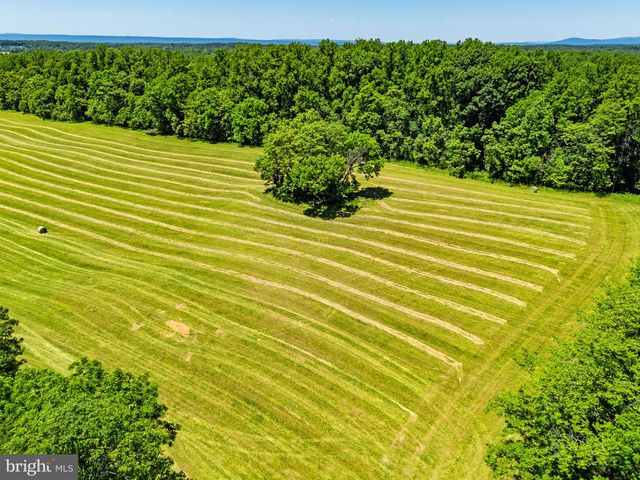 16318 CANAL RD, Sharpsburg, MD 21782