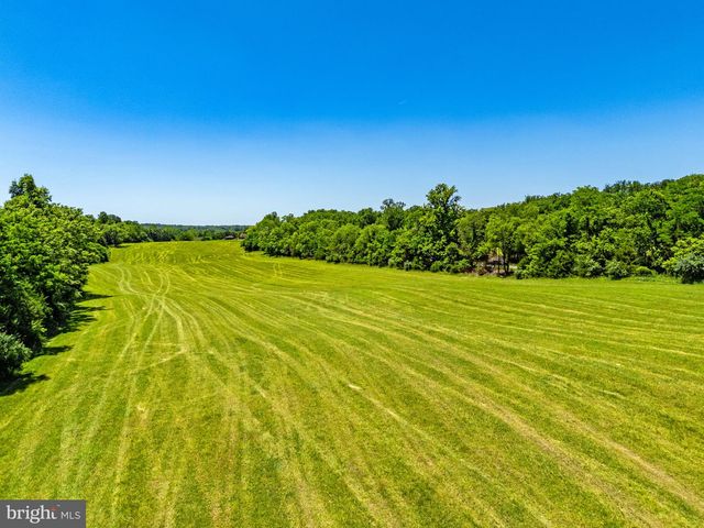 16318 CANAL RD, Sharpsburg, MD 21782
