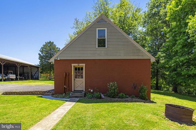 16318 CANAL RD, Sharpsburg, MD 21782