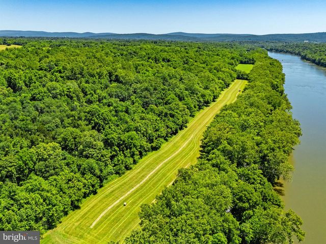16318 CANAL RD, Sharpsburg, MD 21782