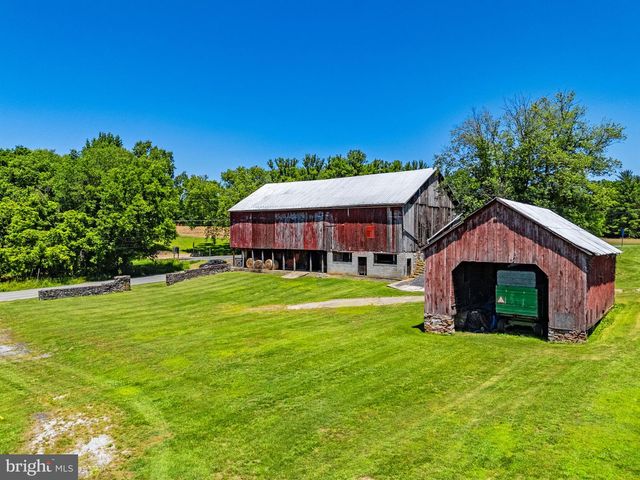 16318 CANAL RD, Sharpsburg, MD 21782