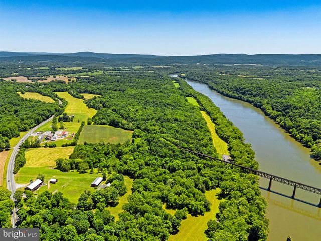 16318 CANAL RD, Sharpsburg, MD 21782