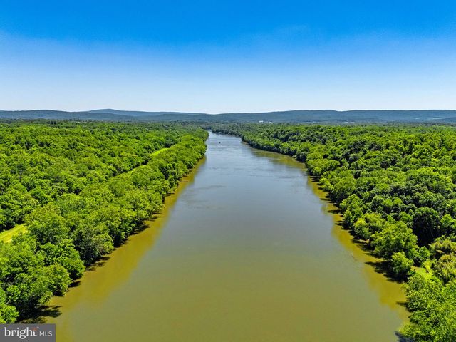 16318 CANAL RD, Sharpsburg, MD 21782