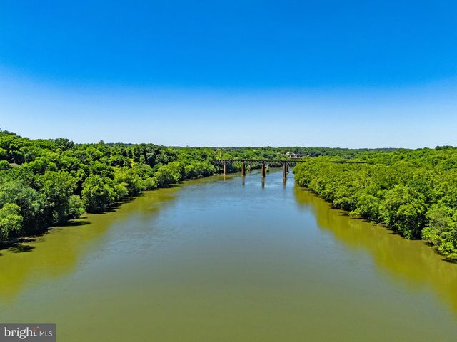 16318 CANAL RD, Sharpsburg, MD 21782