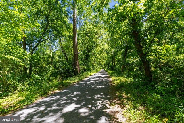 16318 CANAL RD, Sharpsburg, MD 21782