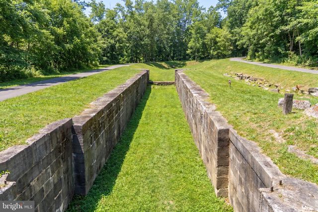 16318 CANAL RD, Sharpsburg, MD 21782