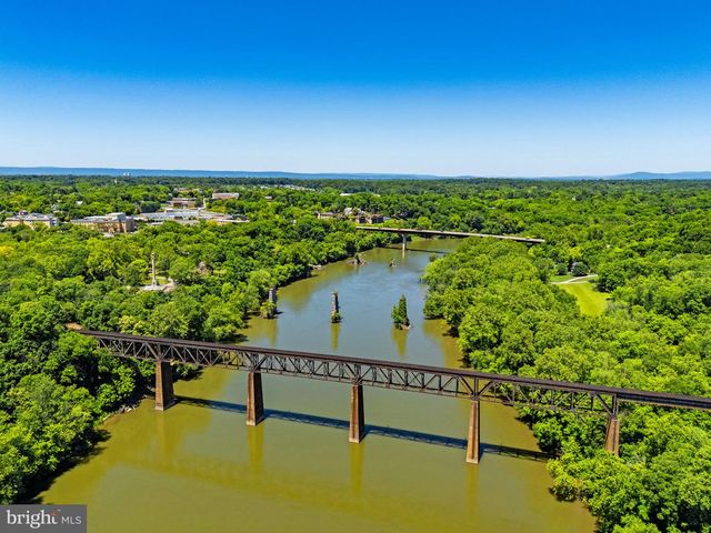 16318 CANAL RD, Sharpsburg, MD 21782
