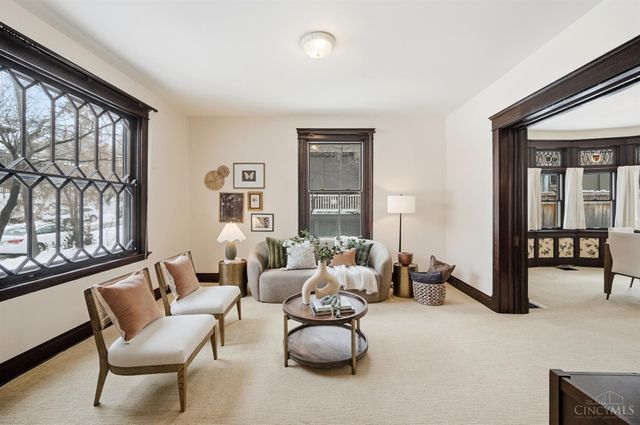 567 Howell Avenue, Cincinnati, OH 45220