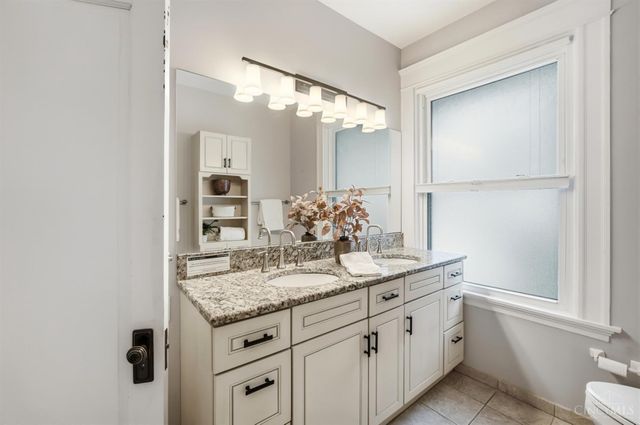 567 Howell Avenue, Cincinnati, OH 45220