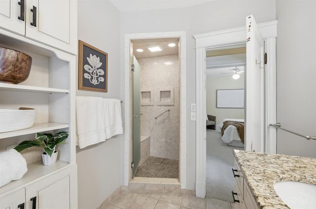 567 Howell Avenue, Cincinnati, OH 45220