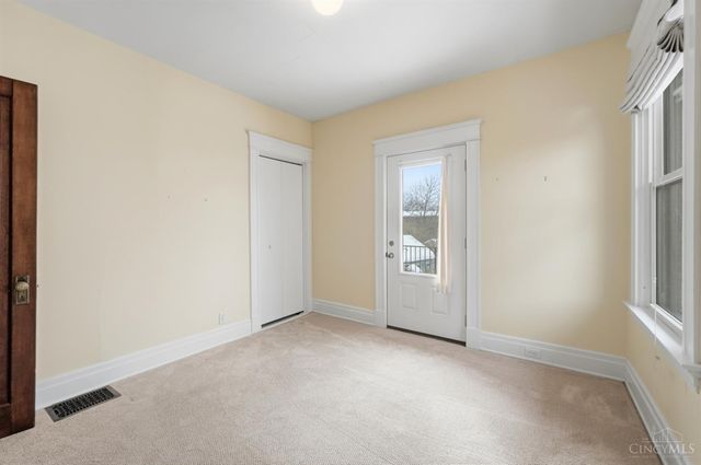 567 Howell Avenue, Cincinnati, OH 45220