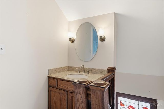 567 Howell Avenue, Cincinnati, OH 45220