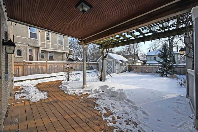 567 Howell Avenue, Cincinnati, OH 45220