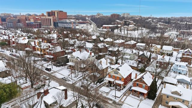 567 Howell Avenue, Cincinnati, OH 45220