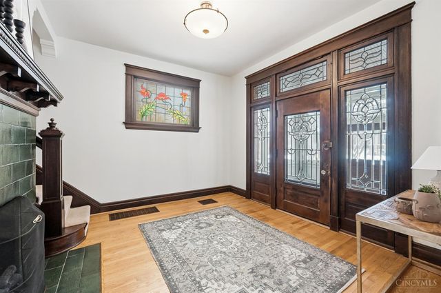 567 Howell Avenue, Cincinnati, OH 45220