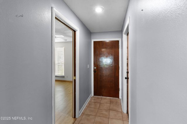 2475 WHITE HORSE Road W, Jacksonville, FL 32246