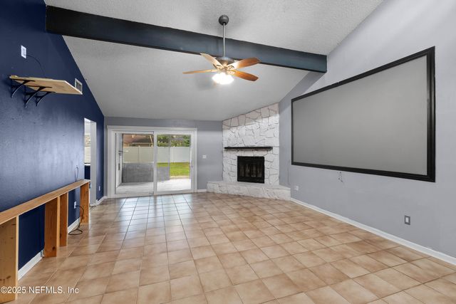 2475 WHITE HORSE Road W, Jacksonville, FL 32246