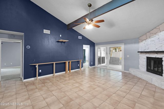 2475 WHITE HORSE Road W, Jacksonville, FL 32246