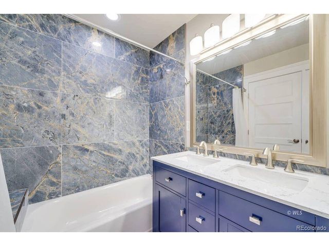 102 Yucca Ln, Westcliffe, CO 81252