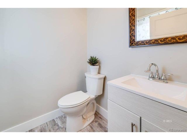 102 Yucca Ln, Westcliffe, CO 81252