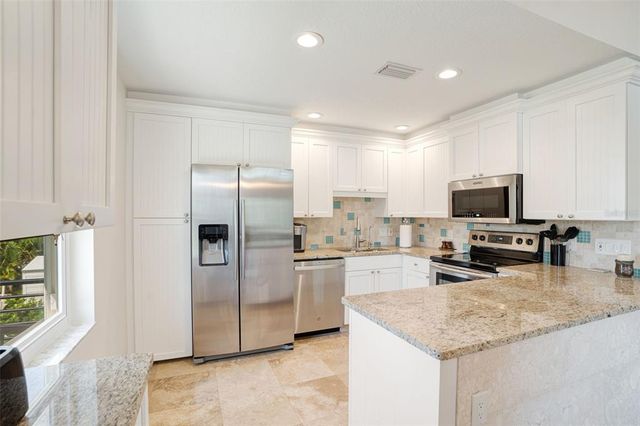 38 W BAY STREET, Osprey, FL 34229