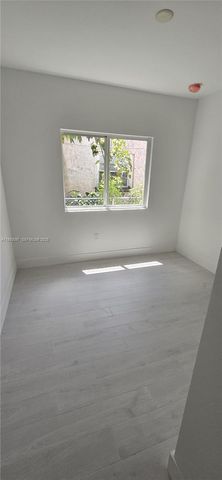 6821 NW 6th Ct 0, Miami, FL 33150