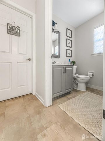 22 Ginger Drive, Edison, NJ 08837