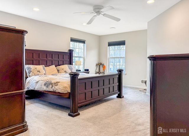 22 Ginger Drive, Edison, NJ 08837