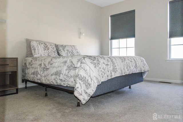 22 Ginger Drive, Edison, NJ 08837