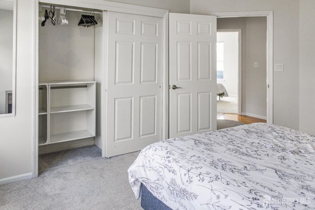 22 Ginger Drive, Edison, NJ 08837