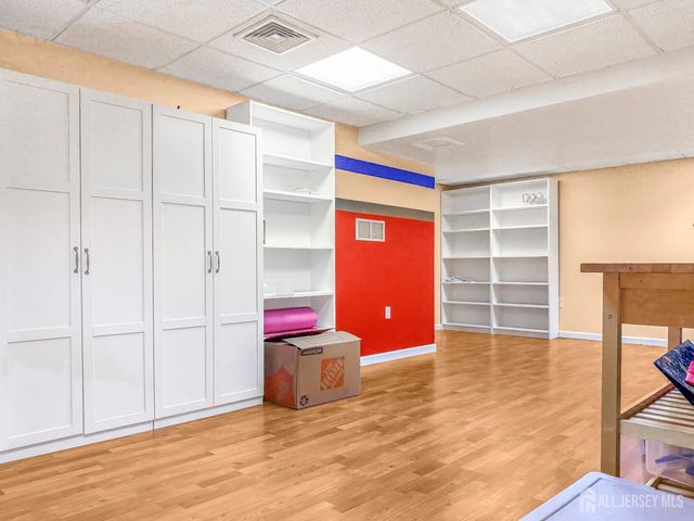 22 Ginger Drive, Edison, NJ 08837