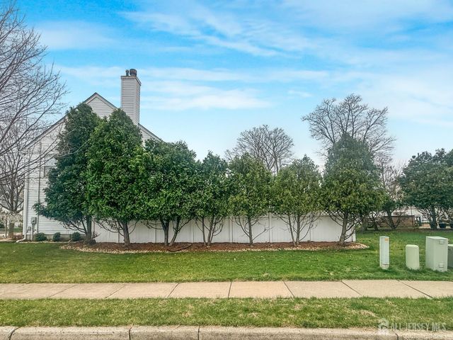 22 Ginger Drive, Edison, NJ 08837