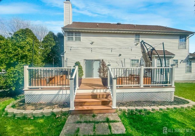 22 Ginger Drive, Edison, NJ 08837