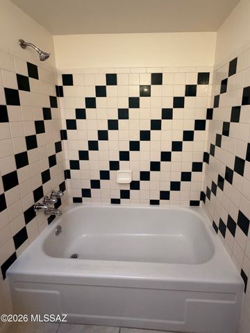 8175 E 20th Street, Tucson, AZ 85710