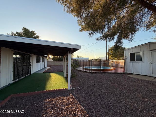 8175 E 20th Street, Tucson, AZ 85710