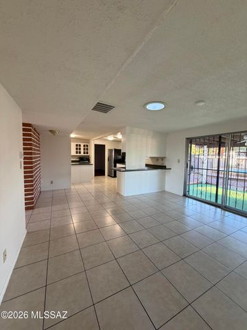 8175 E 20th Street, Tucson, AZ 85710