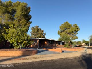 8175 E 20th Street, Tucson, AZ 85710