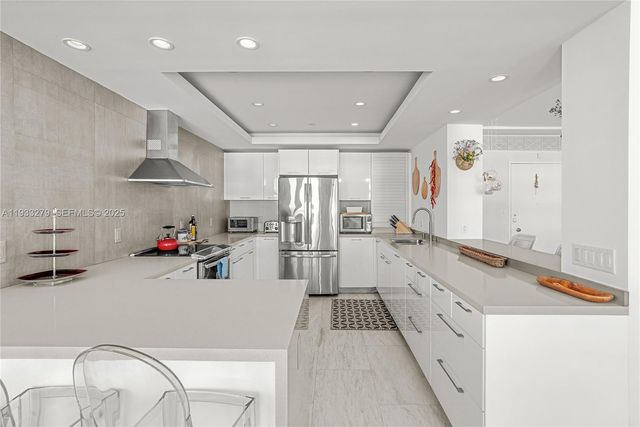 5055 Collins Ave 11C, Miami Beach, FL 33140