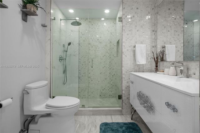 5055 Collins Ave 11C, Miami Beach, FL 33140