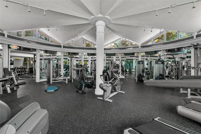 5055 Collins Ave 11C, Miami Beach, FL 33140