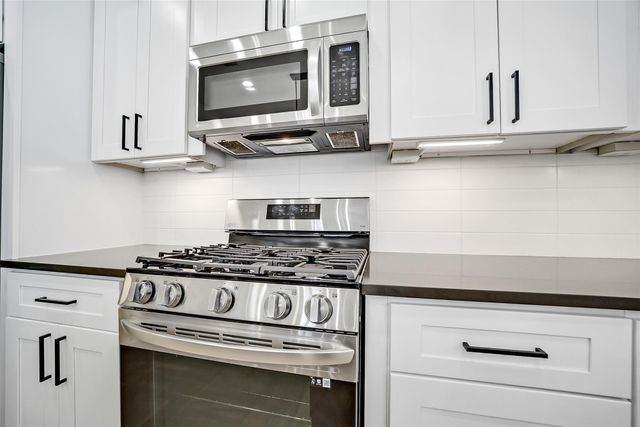 2206 Lou Ellen Lane C, Houston, TX 77018