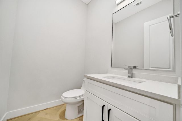 2206 Lou Ellen Lane C, Houston, TX 77018